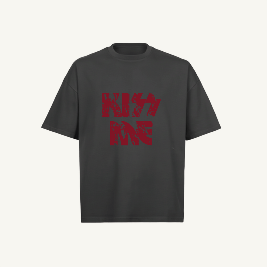 "KISS ME" Tee