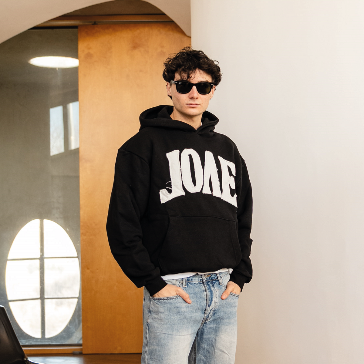 Arch Logo Hoodie Black